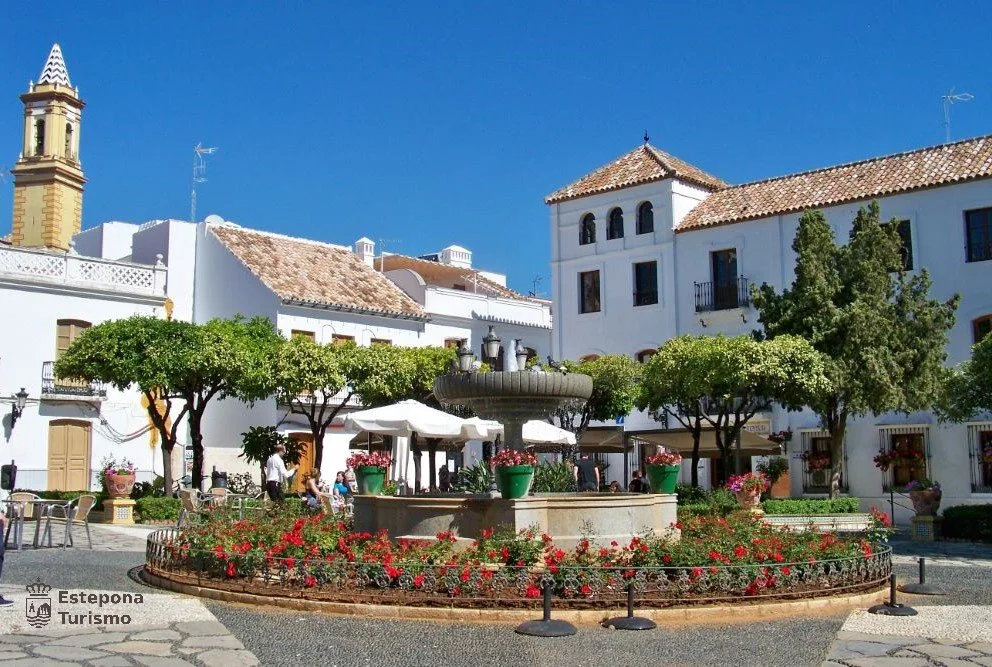 Living in Estepona: A Cultural and Lifestyle Guide for Prospective Residents